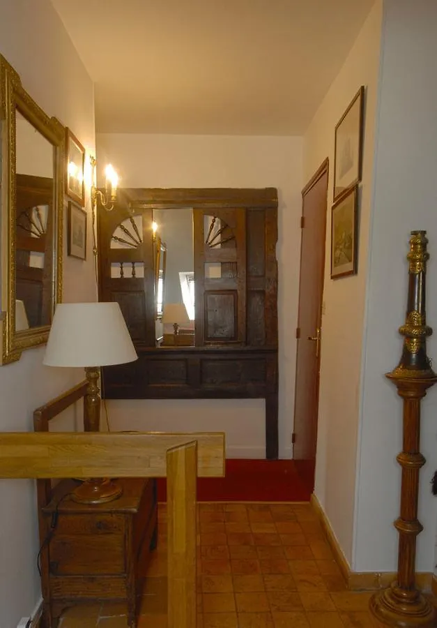 Chambres D'Hotes Logis Du Jerzual Динан